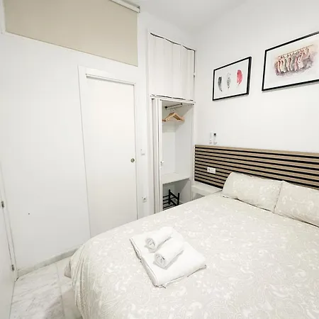 Apartmán Cozy Budget 2br With Ac, 1 Bath, Private Parking Opt *