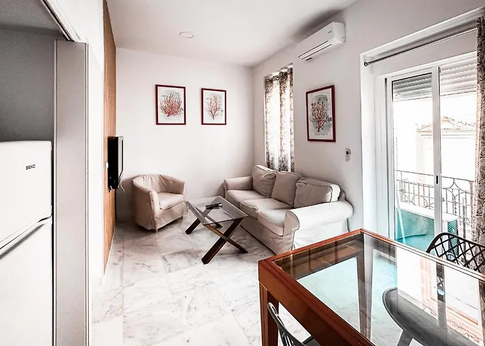 Appartamento Cozy Budget 2br With Ac, 1 Bath, Private Parking Opt *